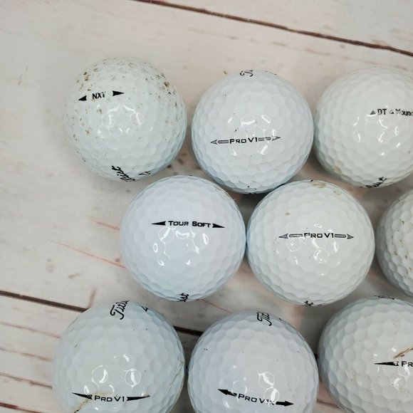 17 Titleist #1 #2 #3 #4 #8 & #22 Golf Balls Some Balls Are Dirty Some are Clean - Picture 9 of 12
